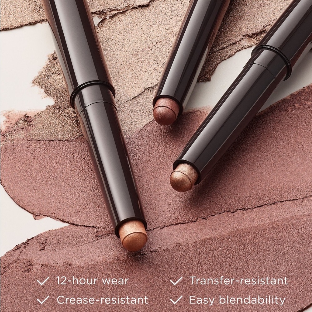 Laura Mercier Caviar Stick Color: Strike a Rose -shimmering
Size 0.05 oz/ 1.64 g - Picture 12 of 15